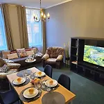Heart Of Old Riga 3 Bedroom Apartment By Dome Square