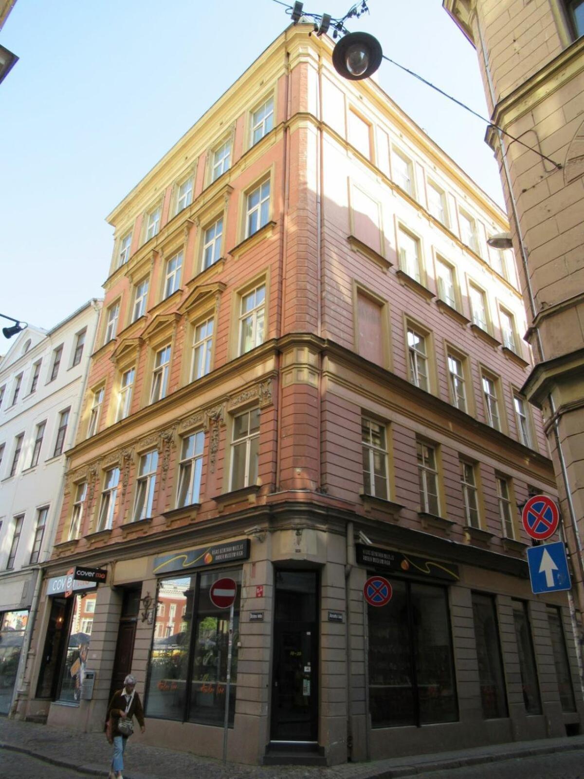 Heart Of Old 3 Bedroom By Dome Square Appartement