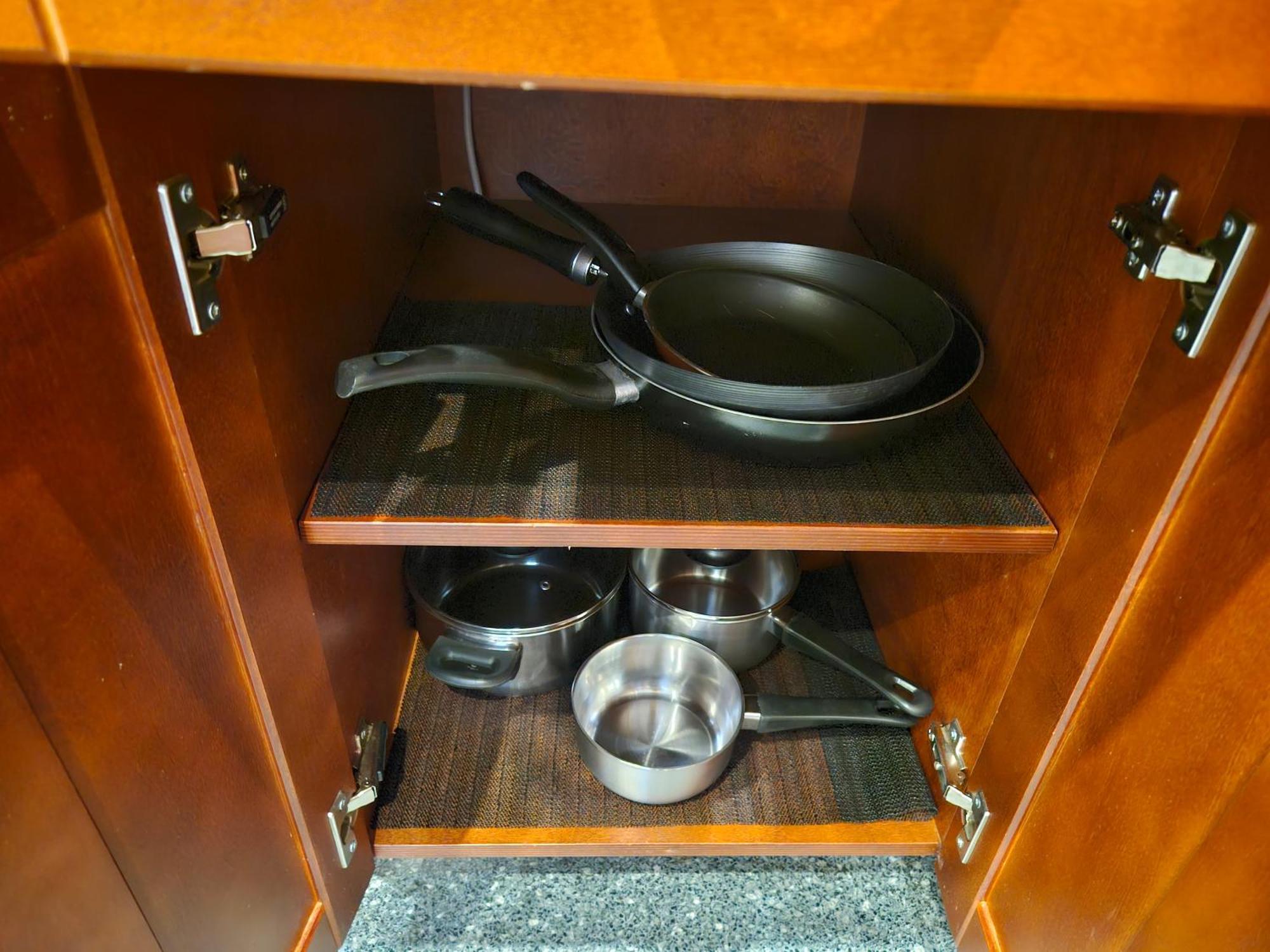 Heart Of Old 3 Bedroom By Dome Square Appartement Riga