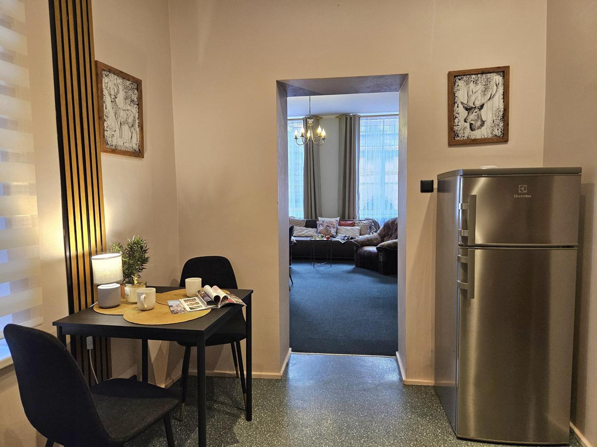 Heart Of Old 3 Bedroom By Dome Square Appartement